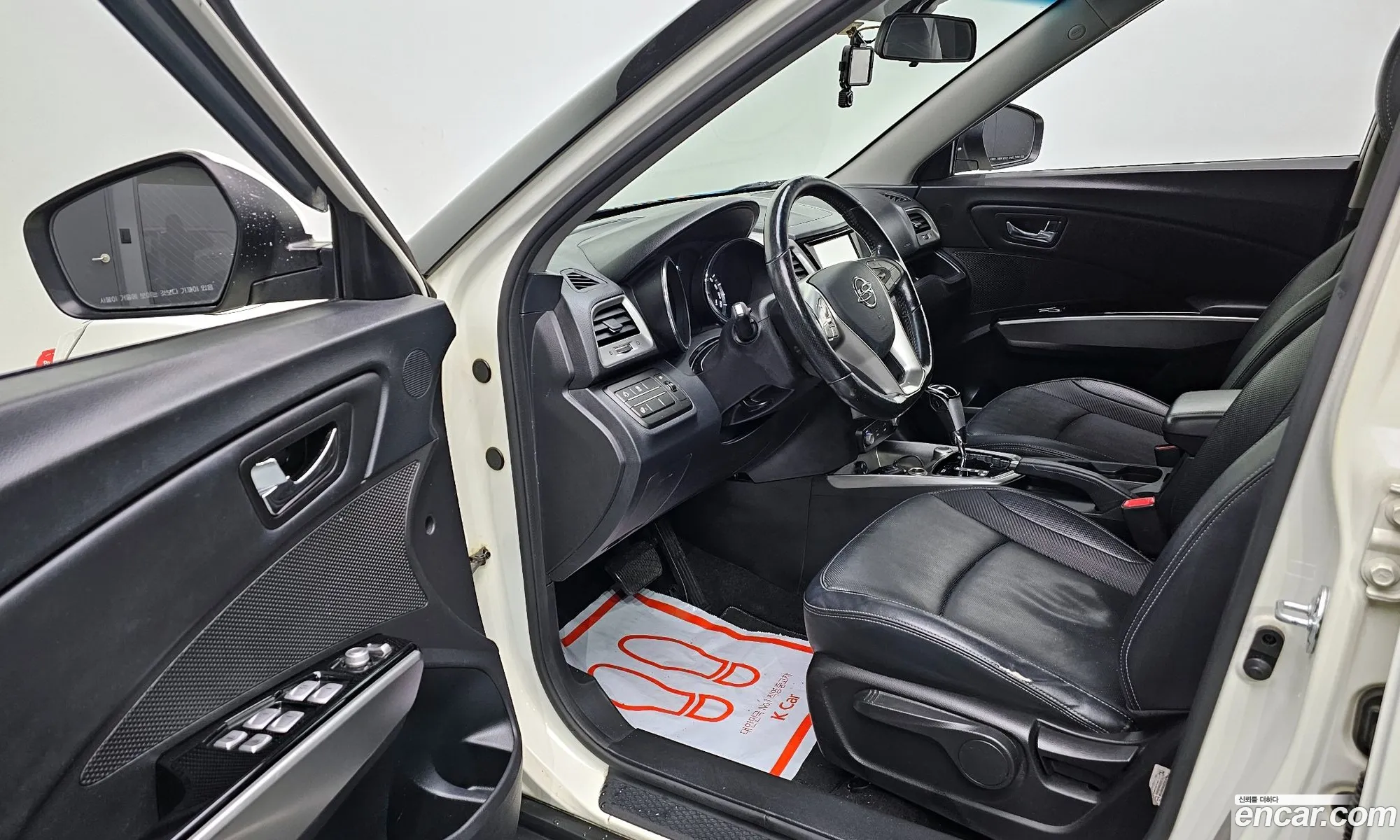 KG Mobility (SsangYong) Tivoli 2015 — 9