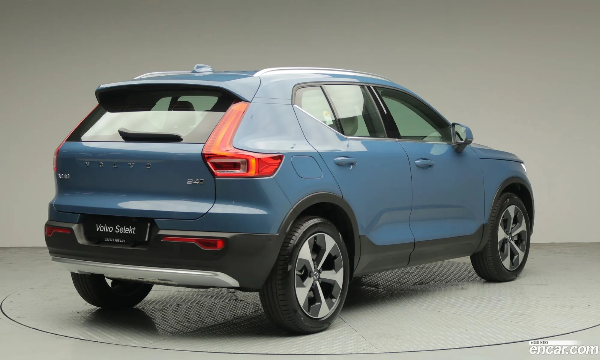 Volvo XC40 2025 — 13