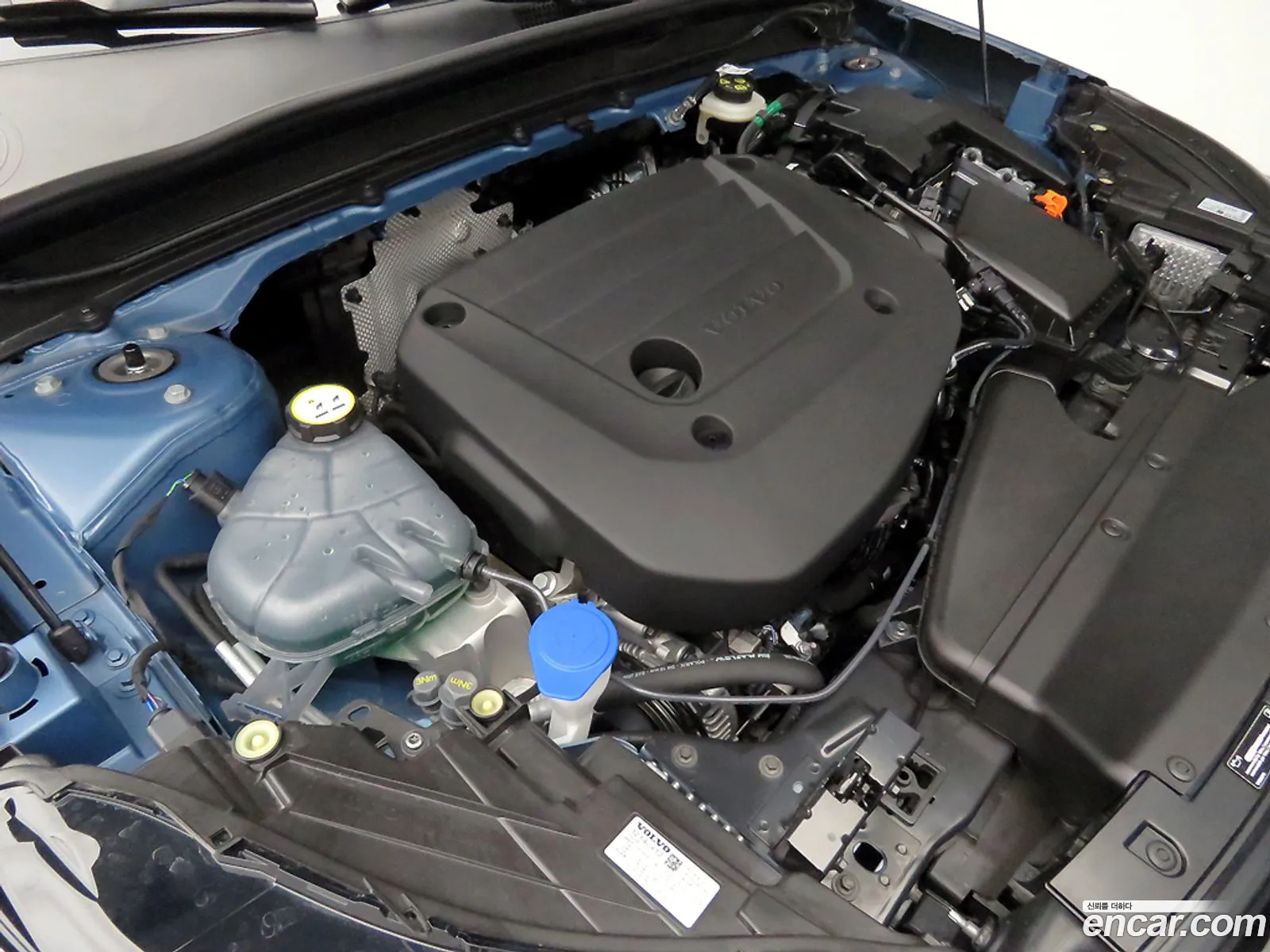 Volvo XC40 2025 — 18