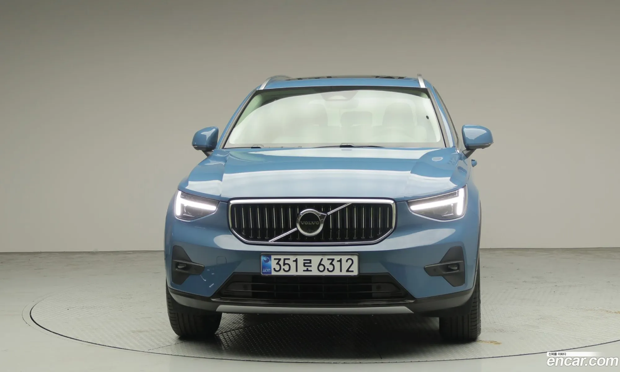 Volvo XC40 2025 — 7