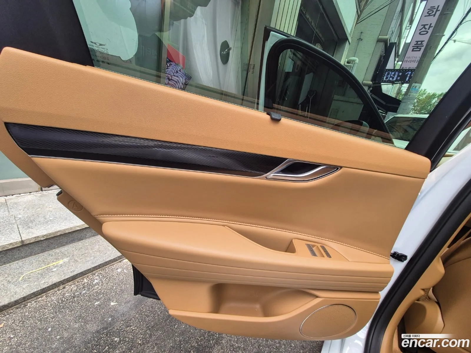 Genesis G80 2025 — 4