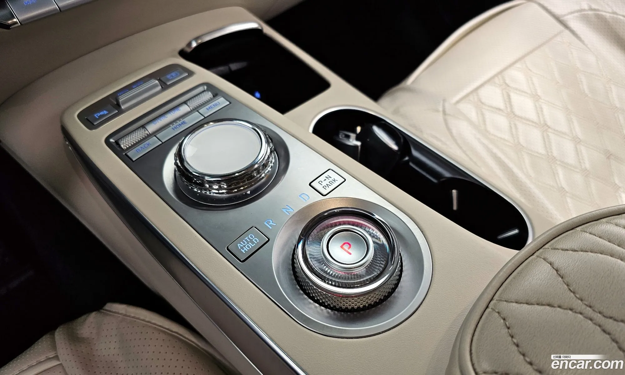 Genesis GV70 2022 — 12