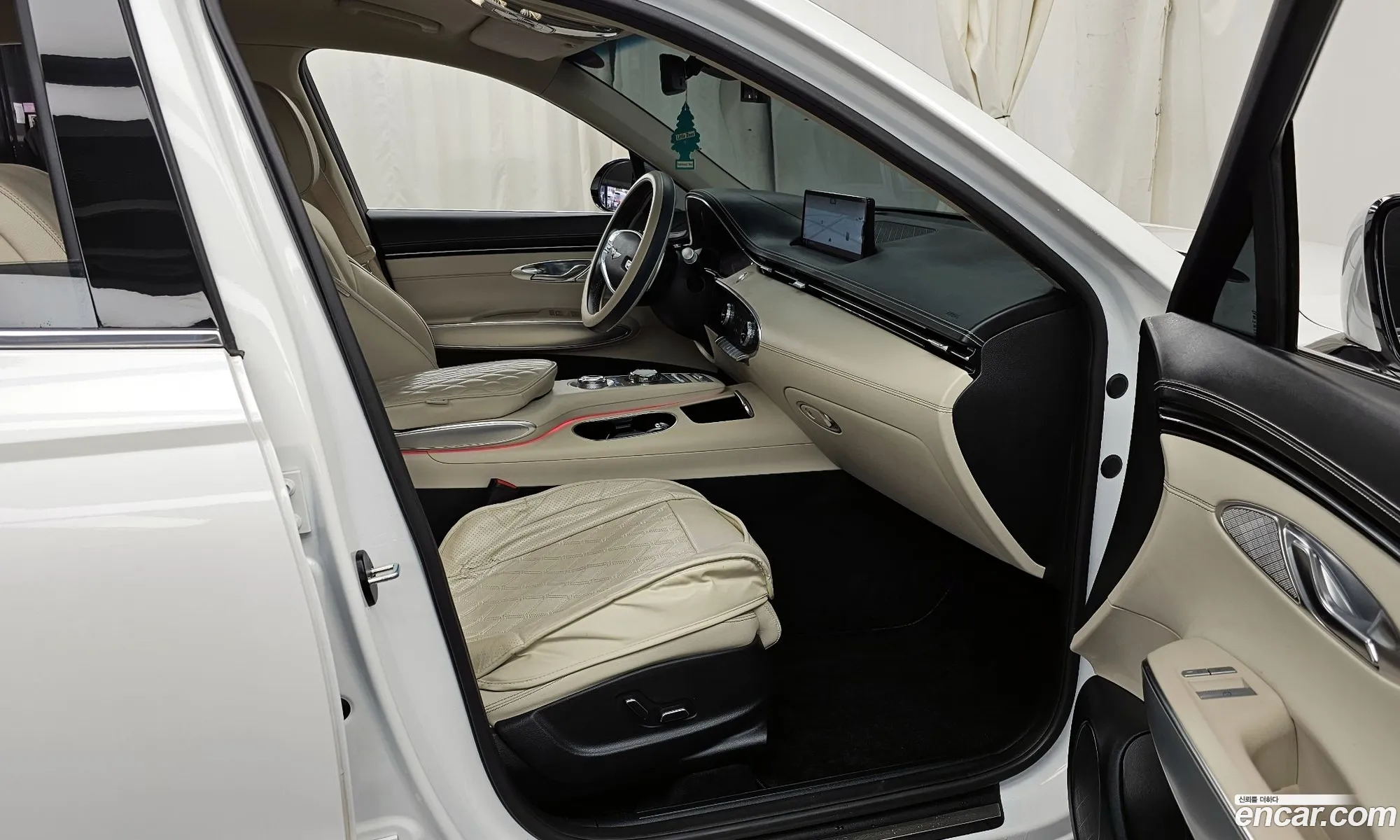 Genesis GV70 2022 — 6