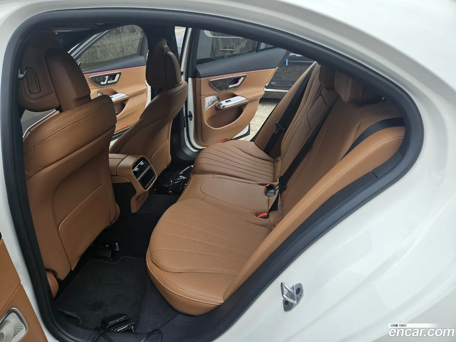 Mercedes-Benz E-Class W214 2025 — 6