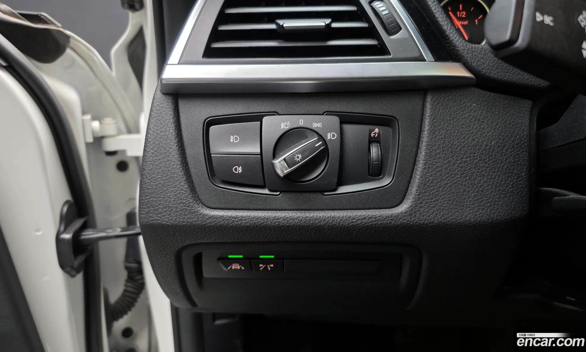 BMW 3 Series 2018 WBA8C5100JA075375 — 11