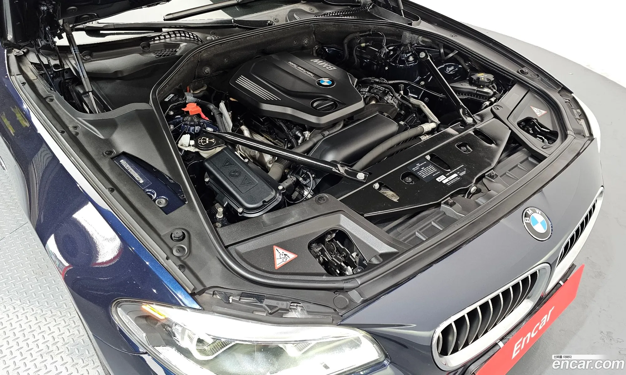 BMW 5 Series 2016 WBA5E5103GG068231 — 7