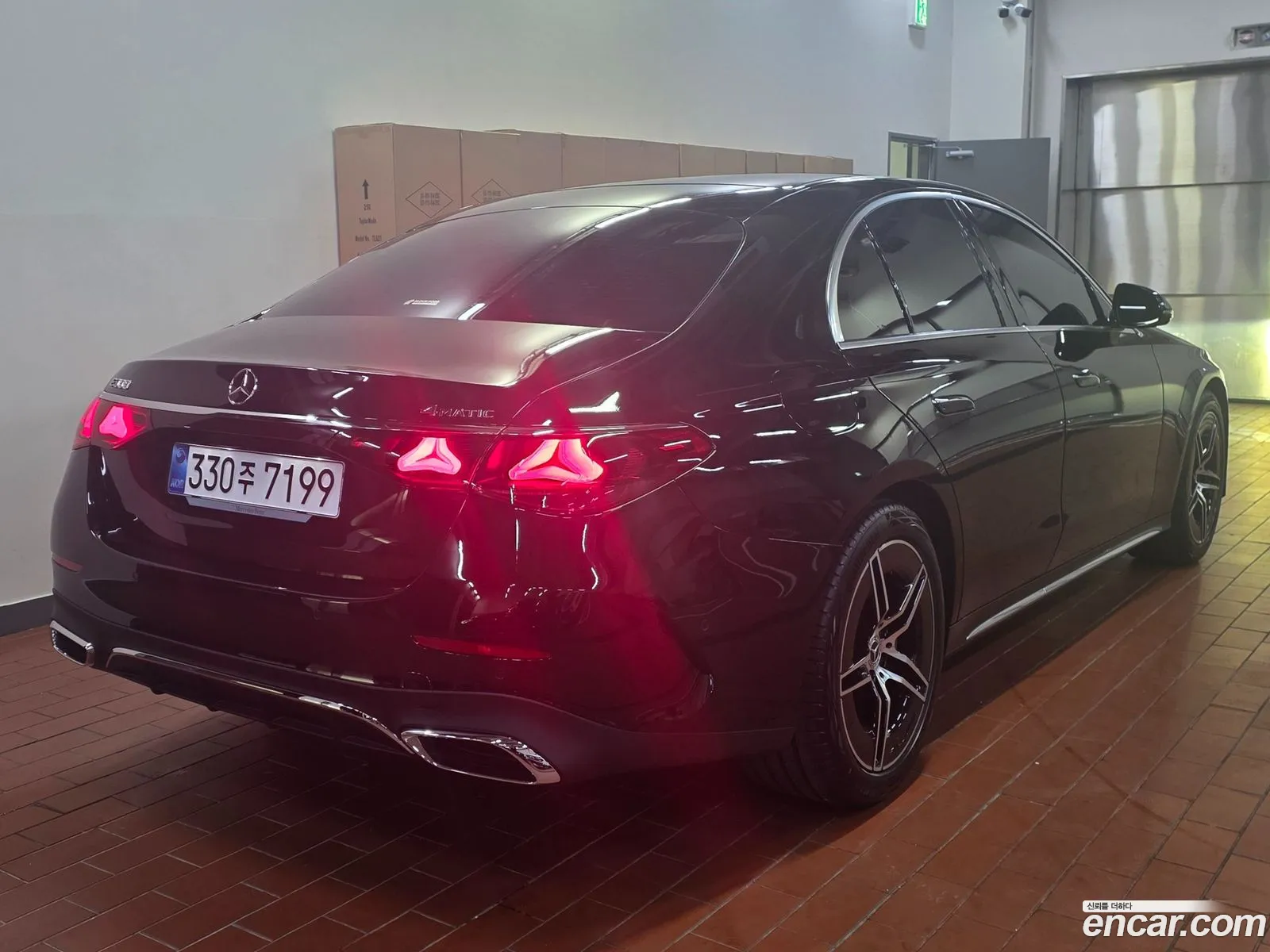 Mercedes-Benz E-Class W214 2025 — 19