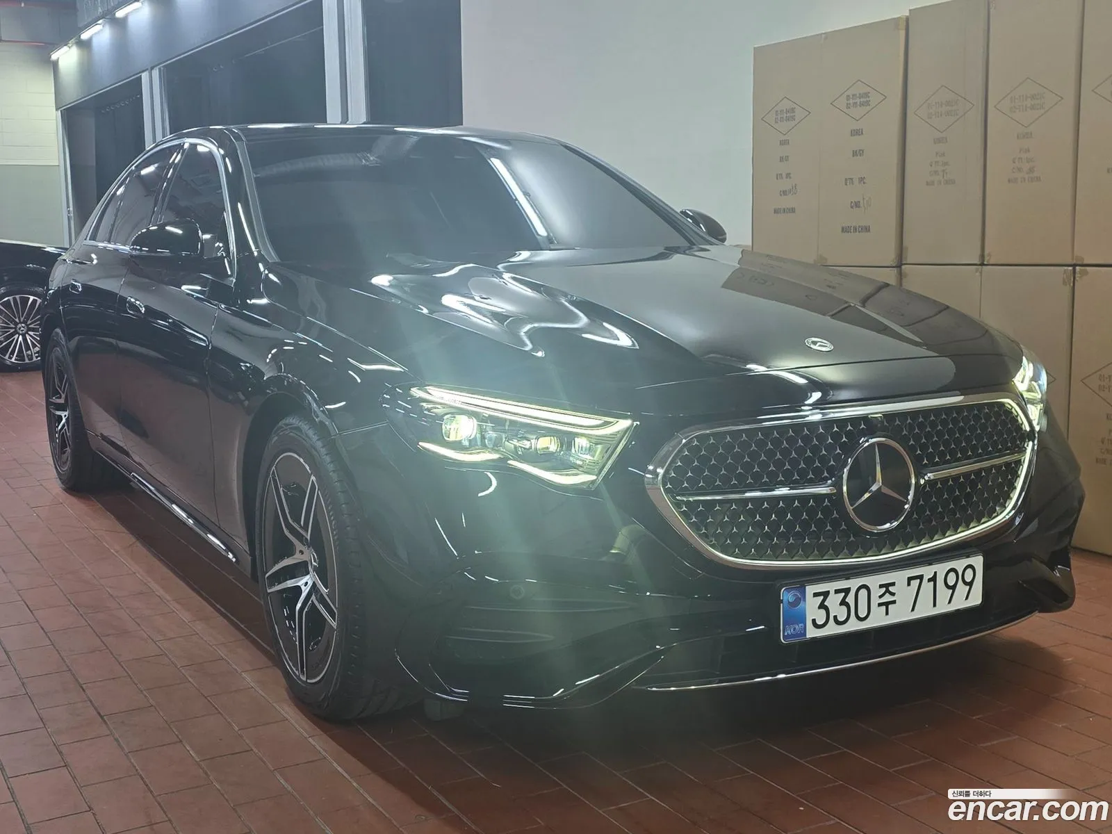Mercedes-Benz E-Class W214 2025 — 5