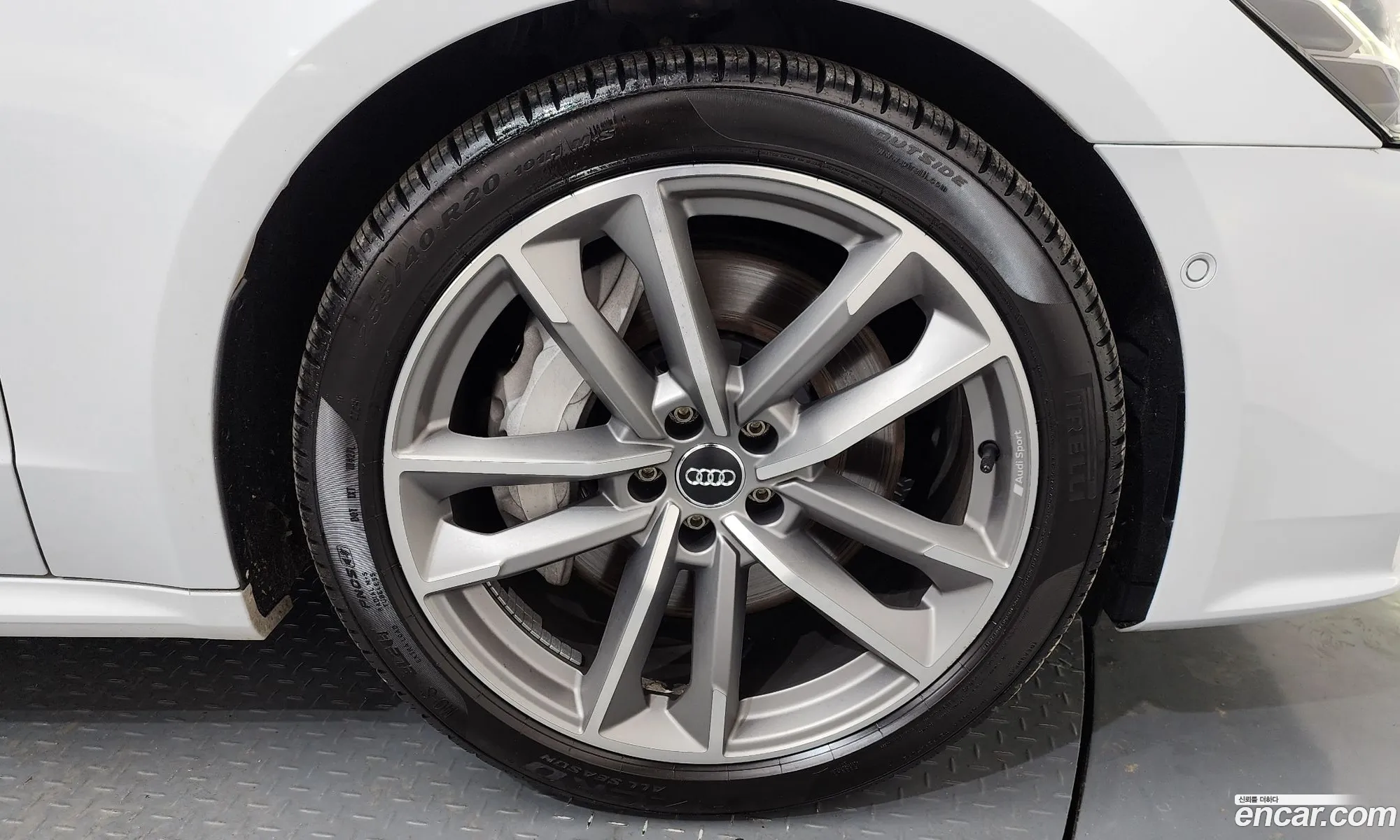 Audi A7 2020 WAUZZZF25LN077588 — 6