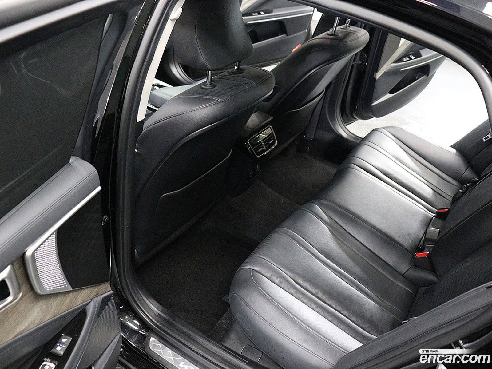 Kia K8 2023 — 19