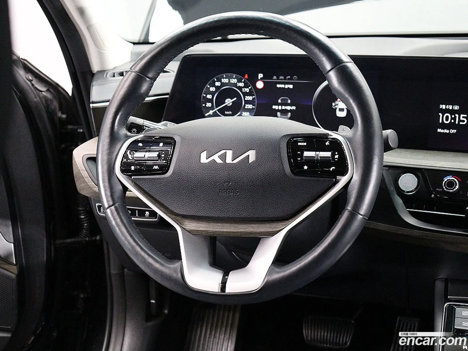 Kia K8 2023 — 13