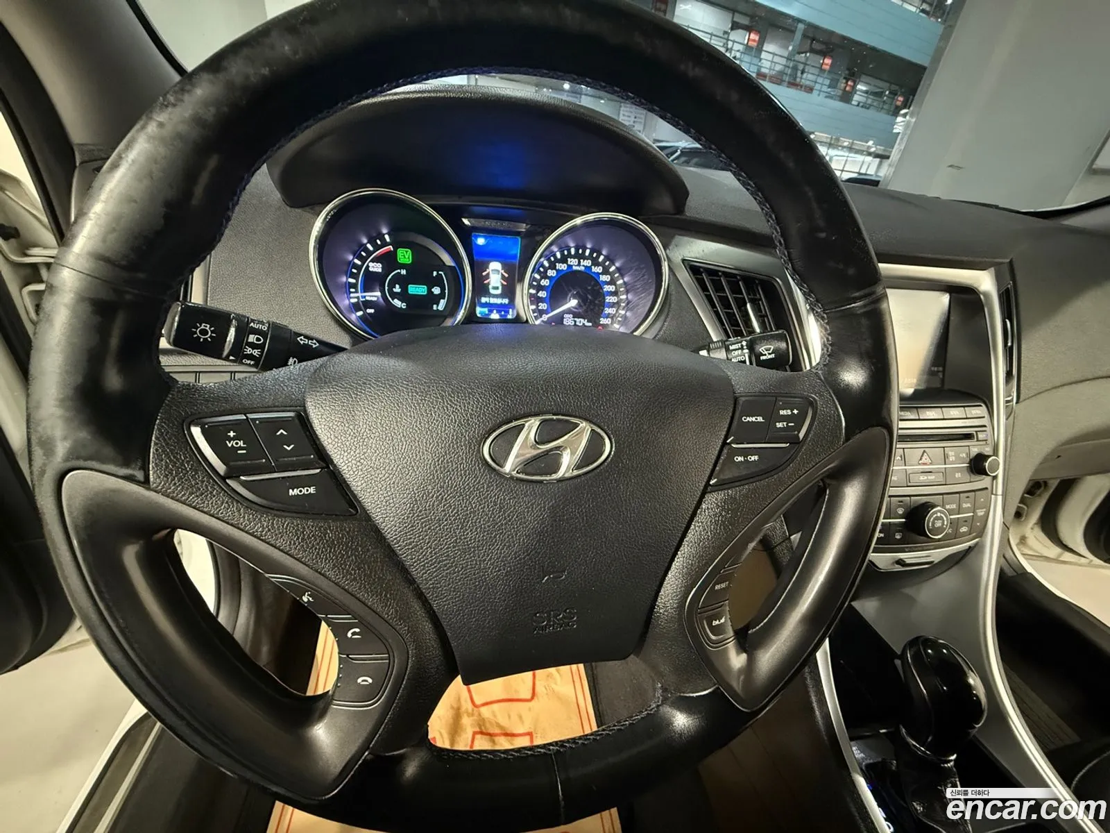 Hyundai Sonata Hybrid 2013 — 18