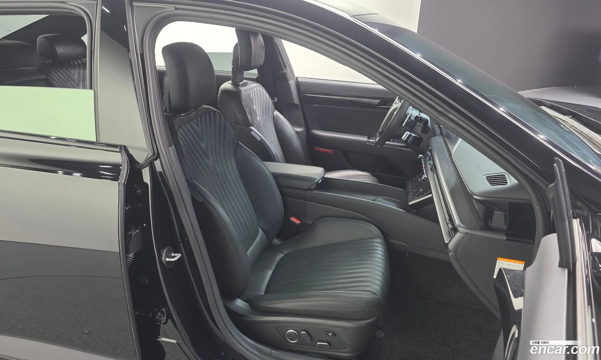 Hyundai Grandeur Hybrid 2024 — 4