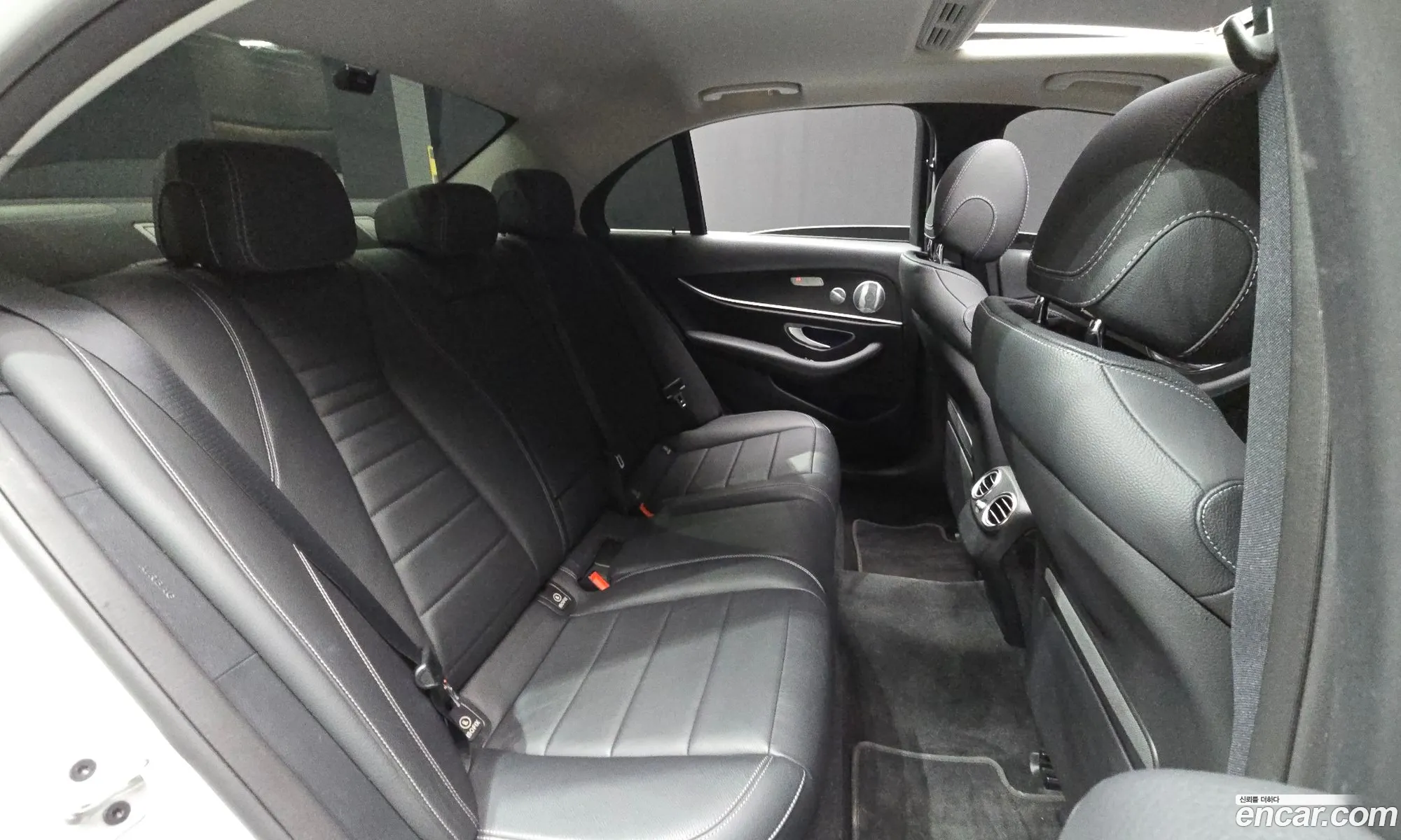 Mercedes-Benz E-Class W213 2020 — 10