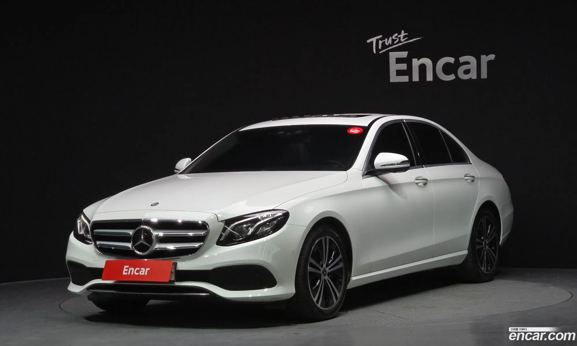Mercedes-Benz E-Class W213 2020 — 18