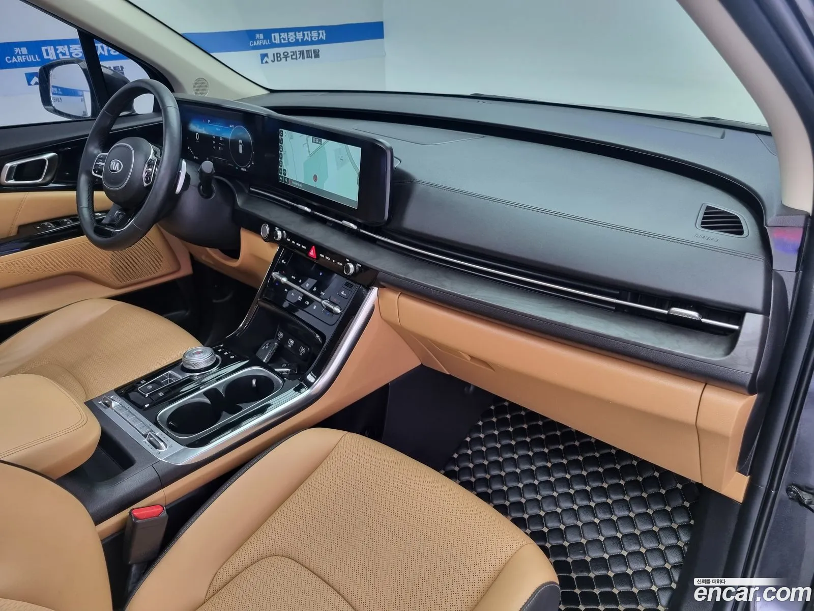 Kia Carnival 2021 — 17
