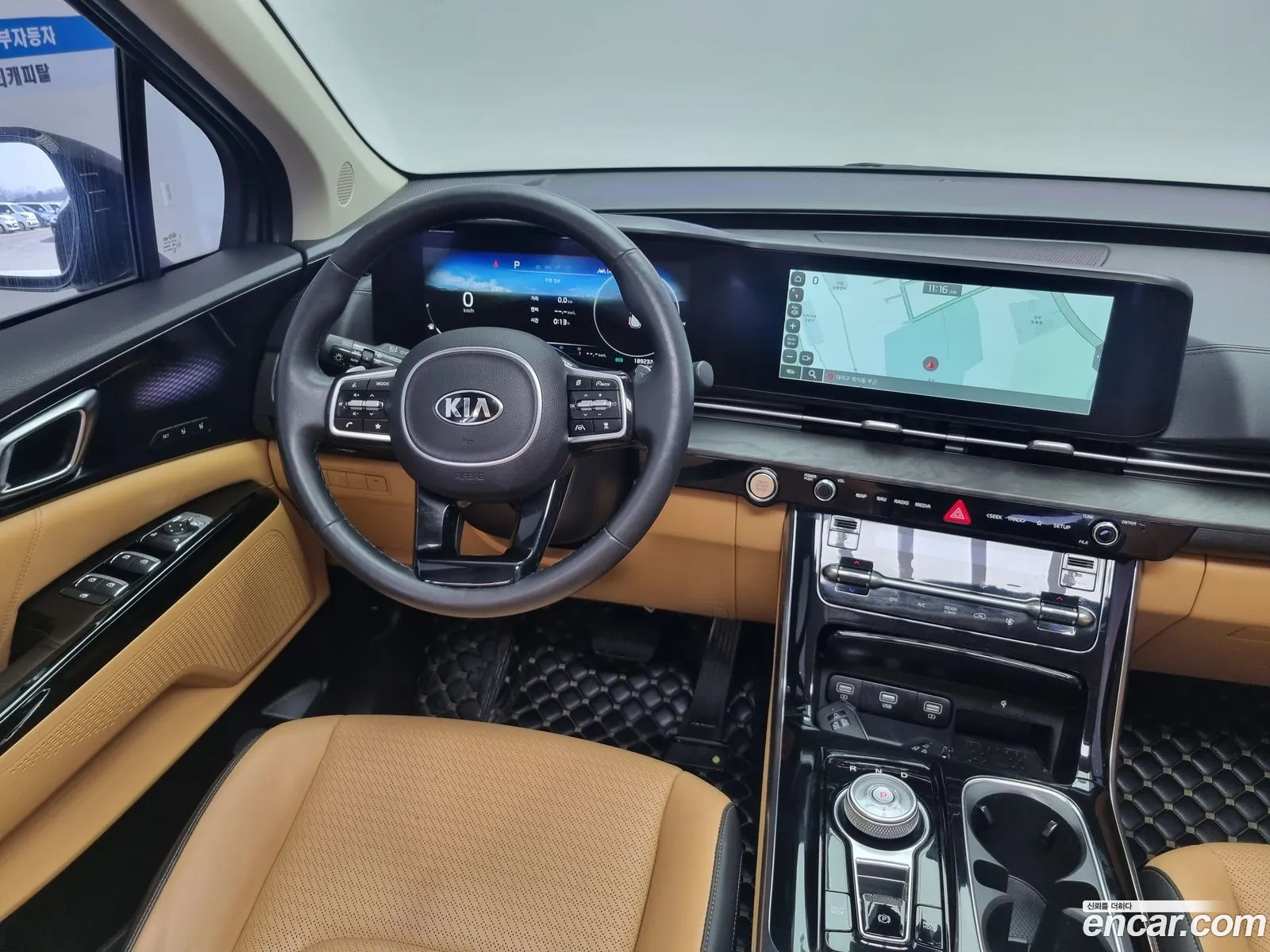 Kia Carnival 2021 — 18