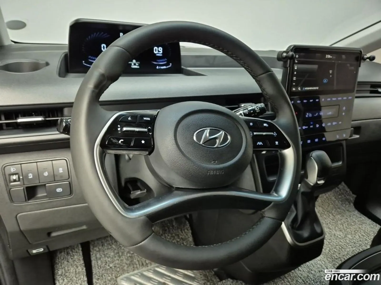 Hyundai Staria 2021 — 5