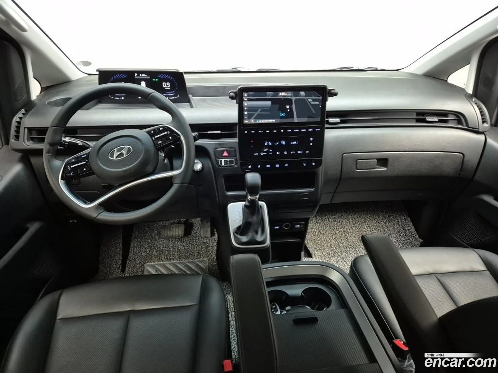 Hyundai Staria 2021 — 15