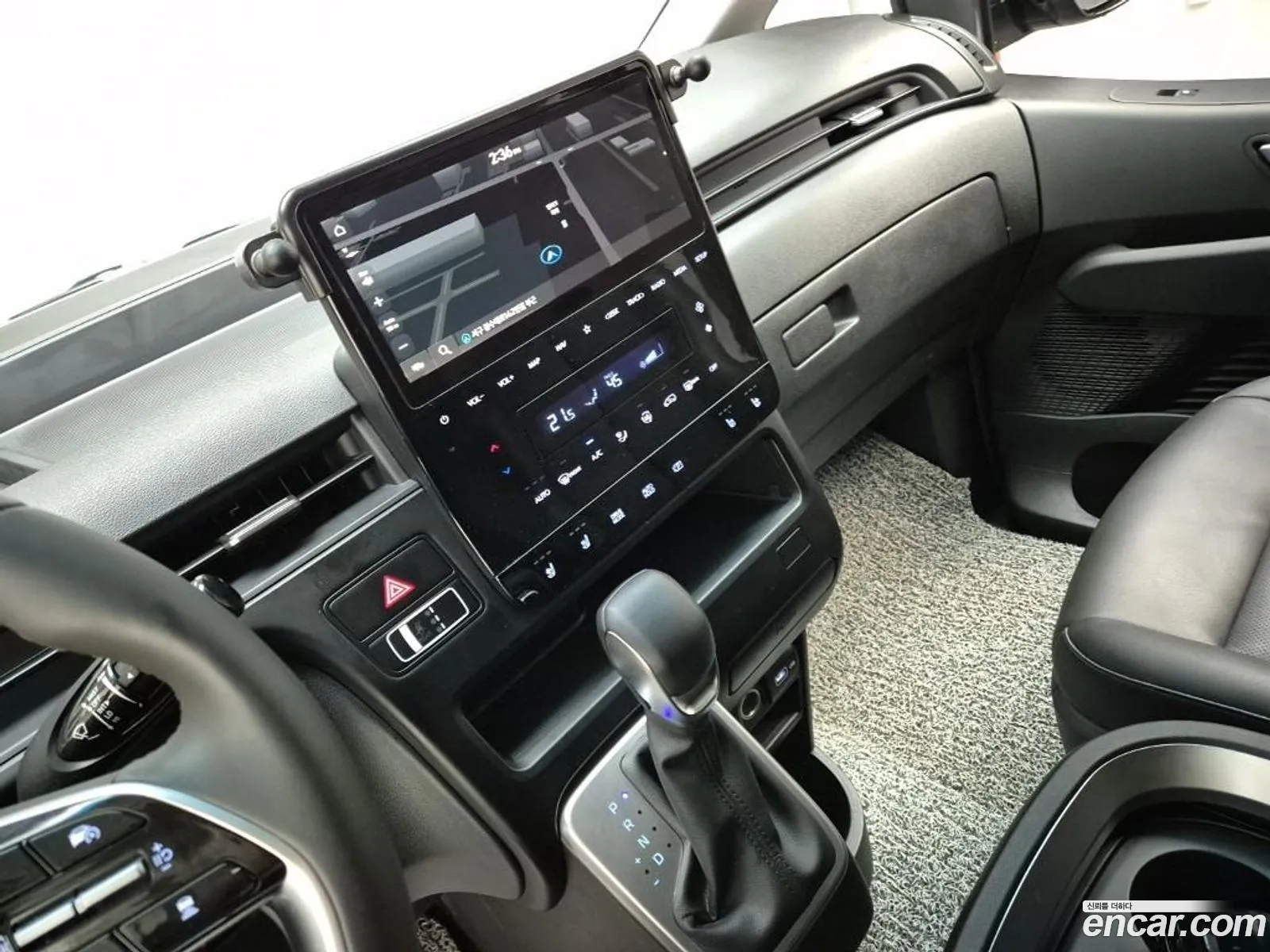 Hyundai Staria 2021 — 4