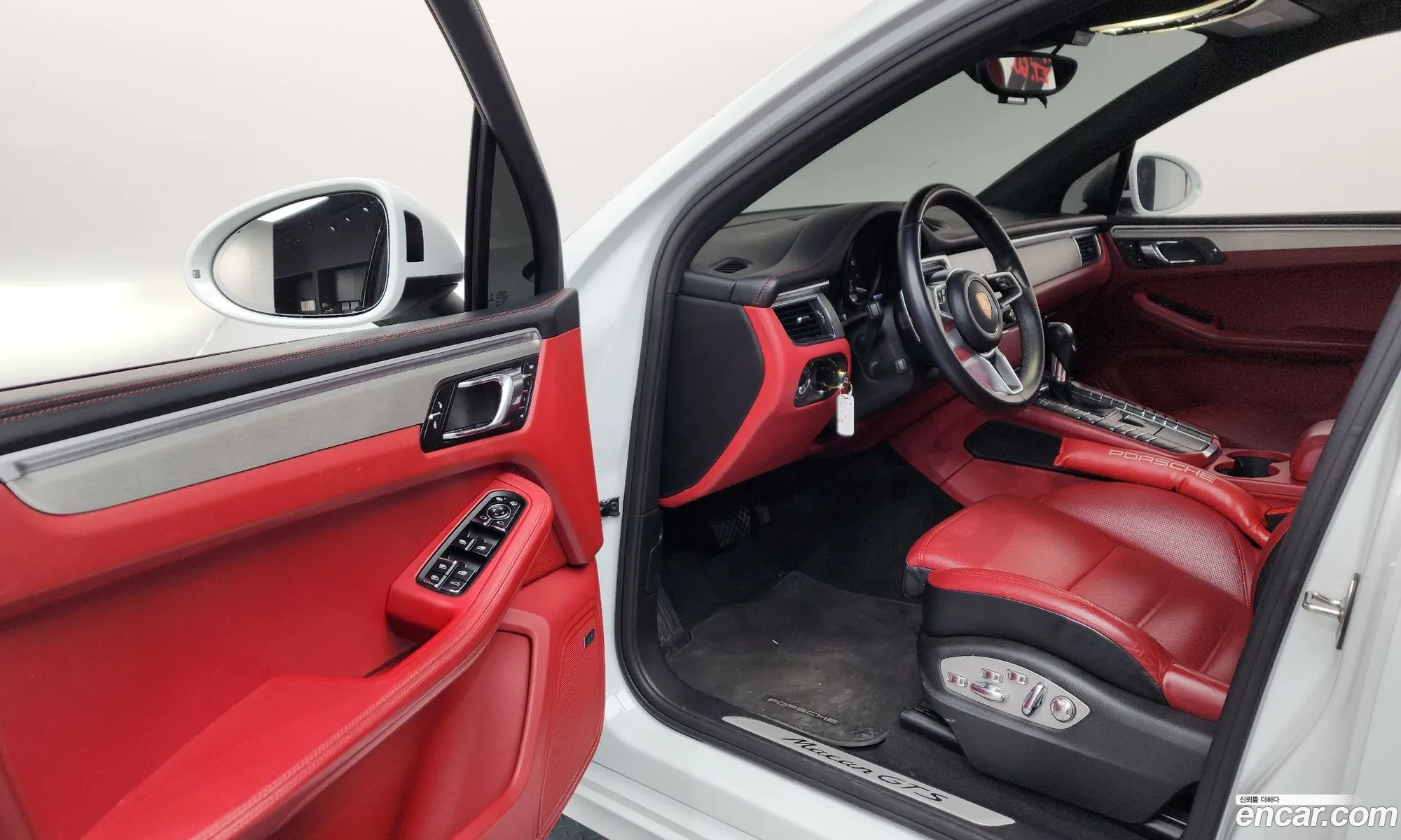Porsche Macan 2018 WP1AG2954JLB63307 — 8