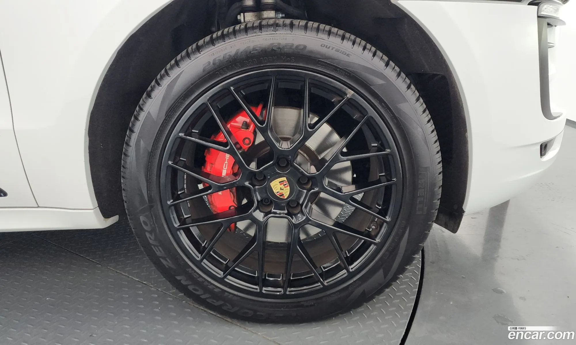 Porsche Macan 2018 WP1AG2954JLB63307 — 11