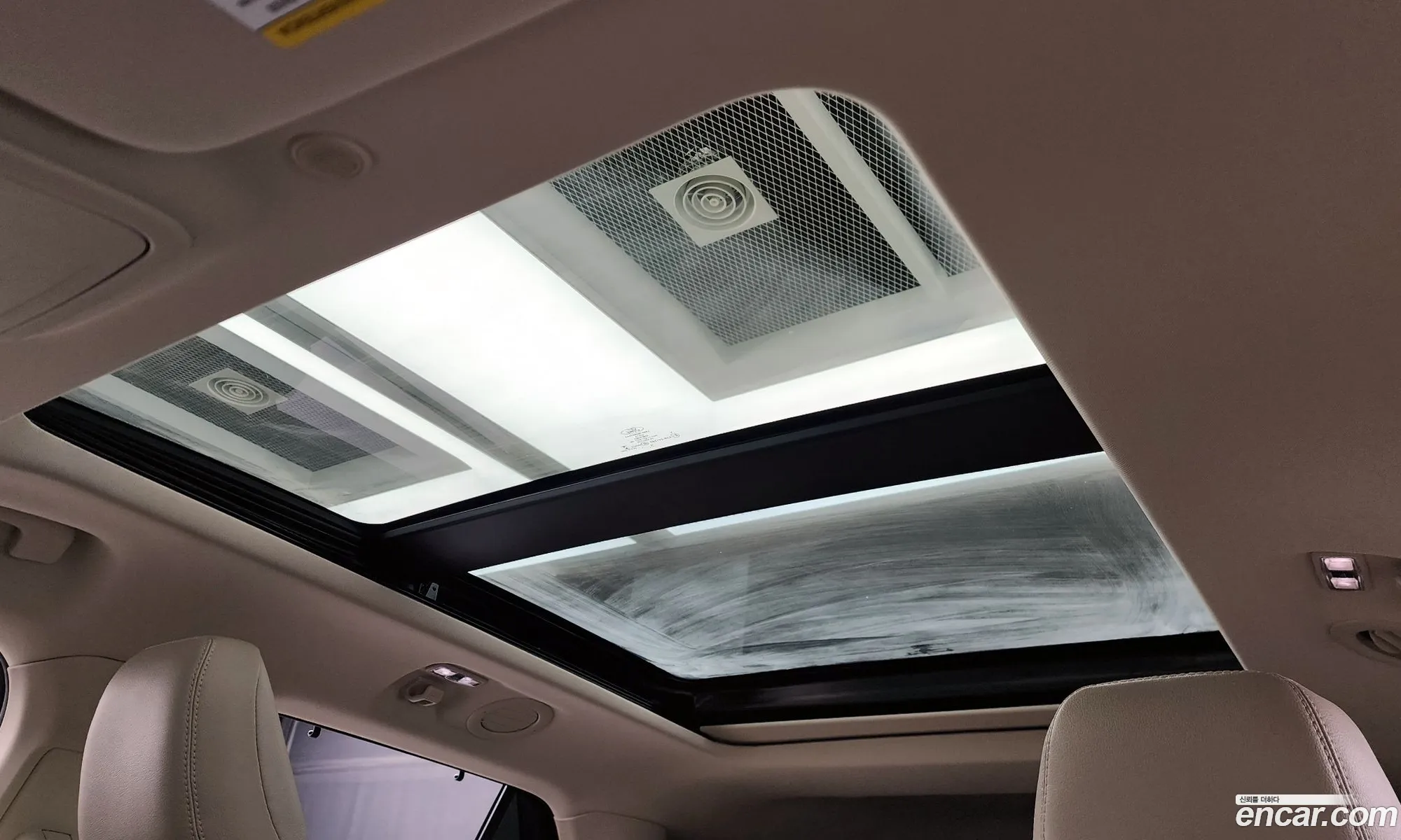 Ford Explorer 6th Gen 2020 1FMSK8FH2LGB79082 — 2