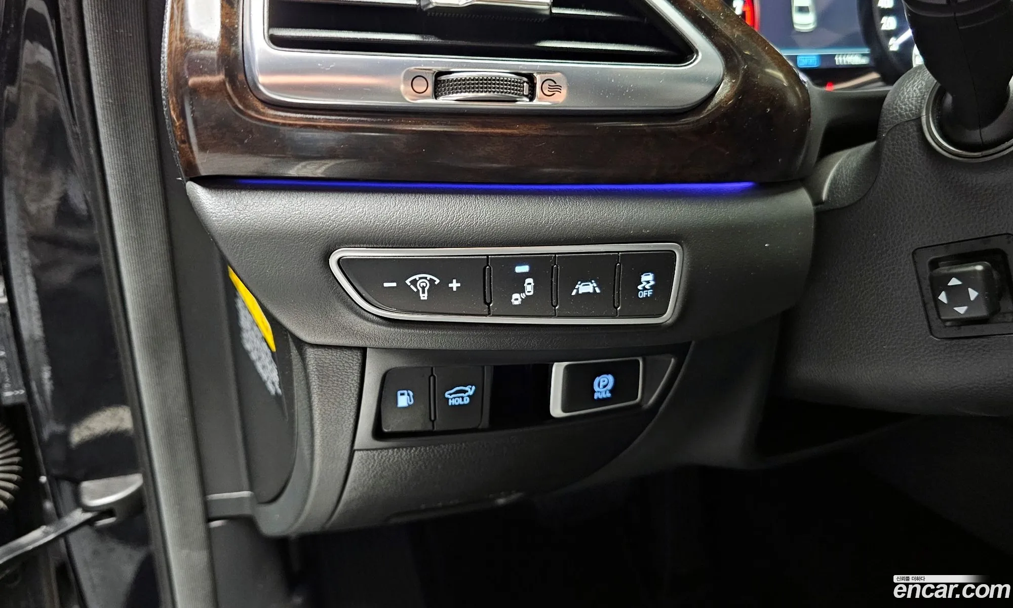 Genesis G90 2020 — 16