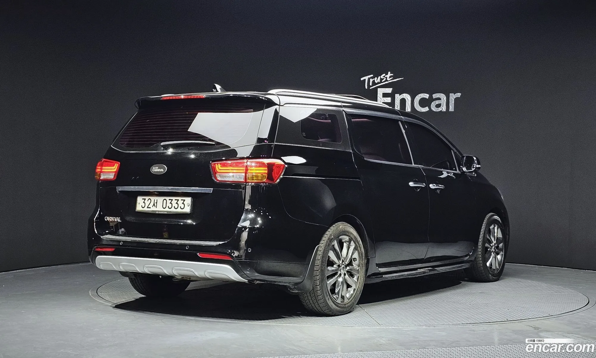 Kia Carnival 2016 KNAMC81ABHS273321 — 8