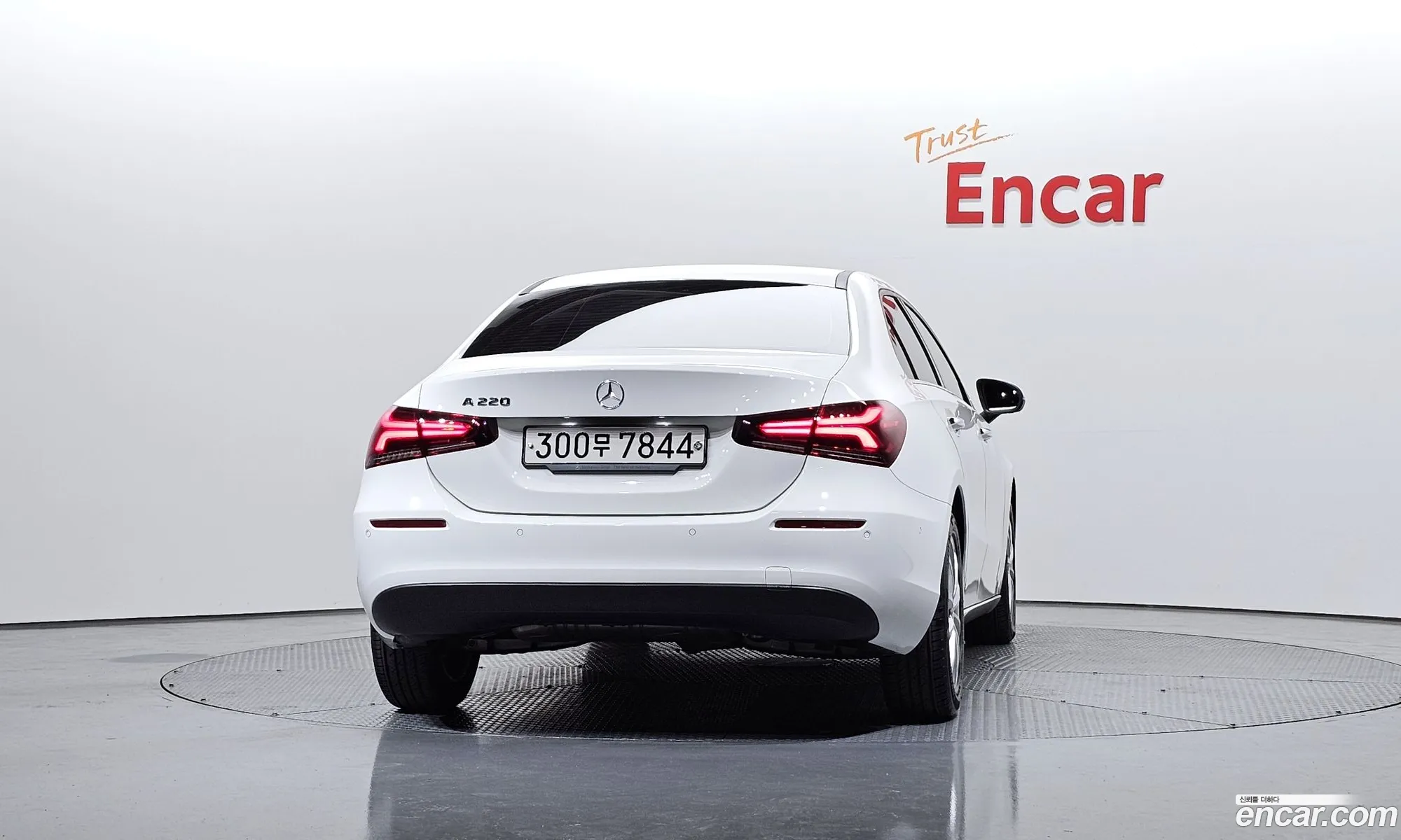 Mercedes-Benz A-Class W177 2020 — 18