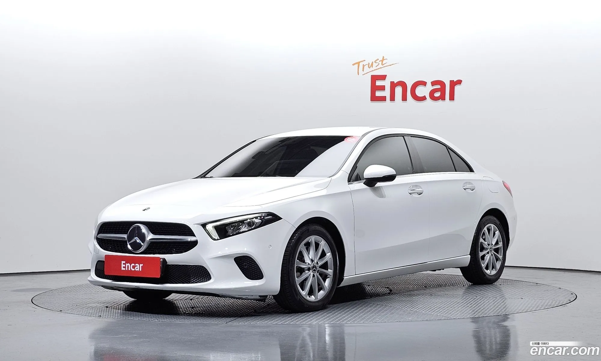 Mercedes-Benz A-Class W177 2020 — 19