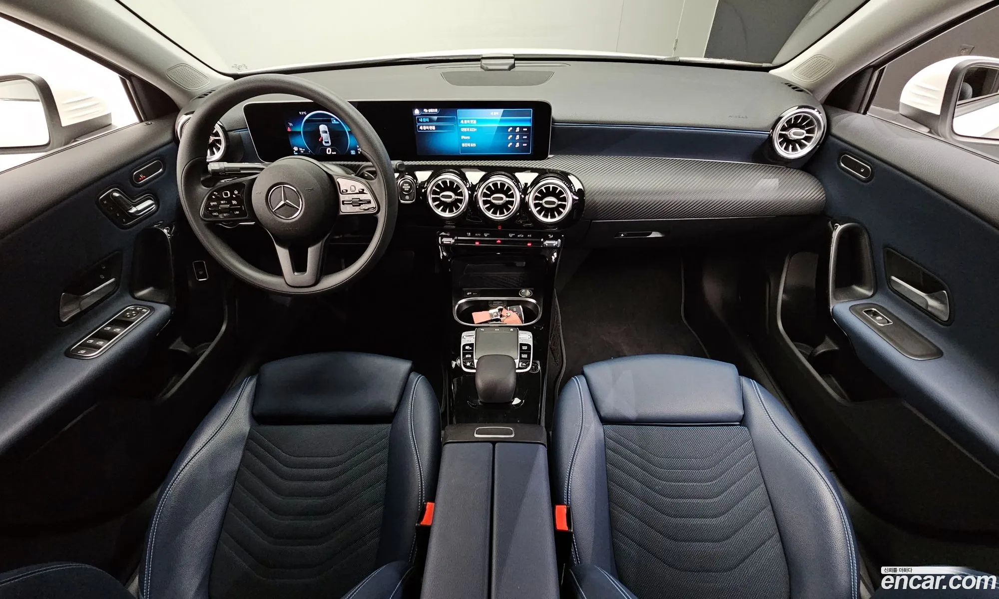 Mercedes-Benz A-Class W177 2020 — 16