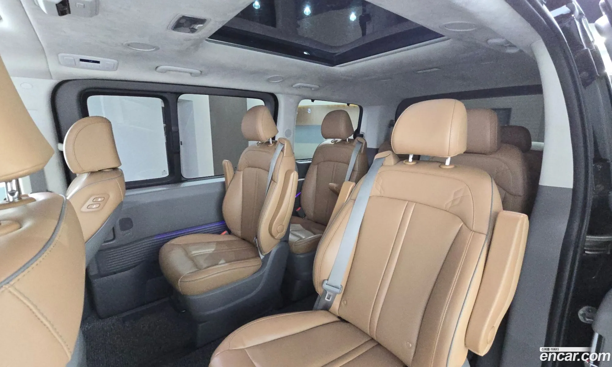 Hyundai Staria 2021 — 14