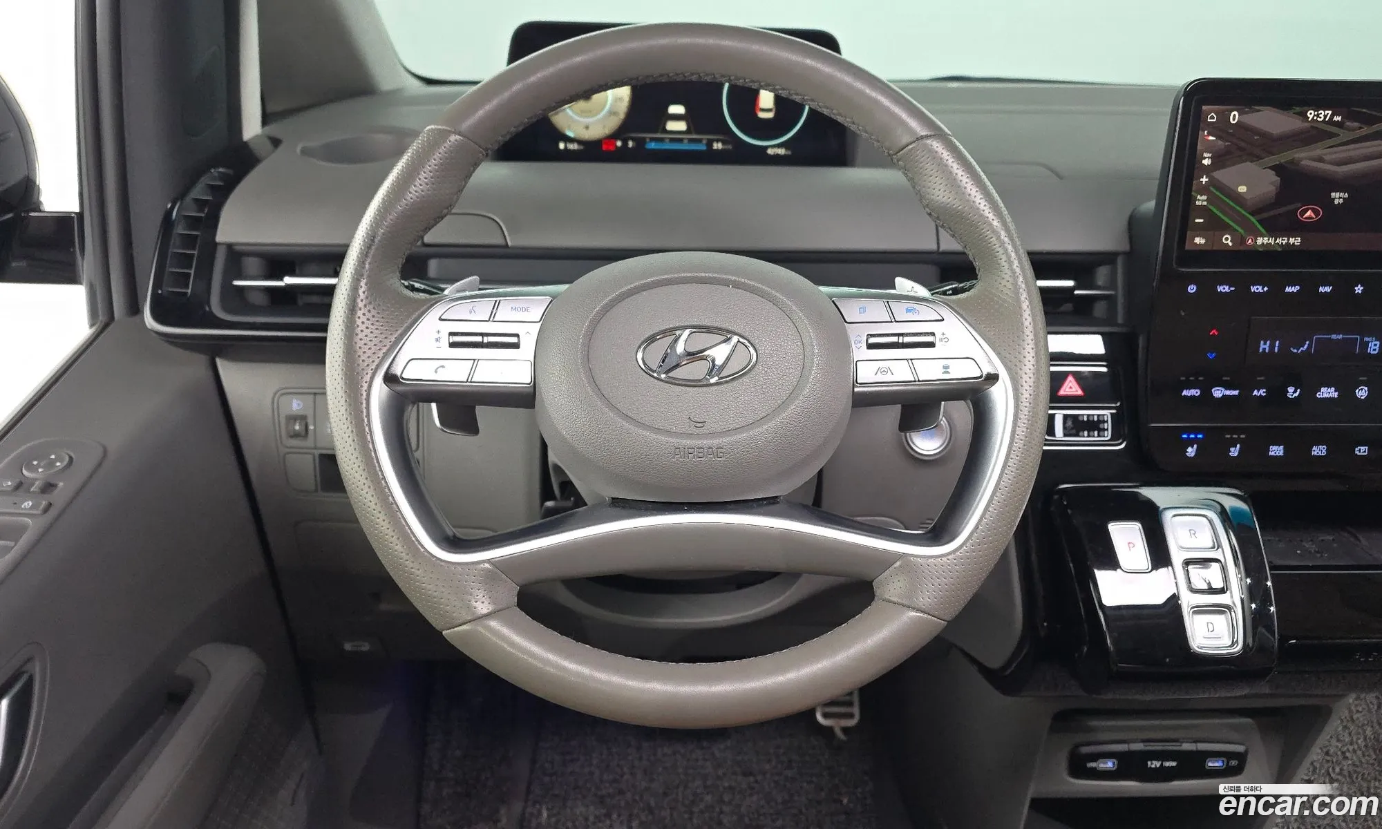 Hyundai Staria 2021 — 2