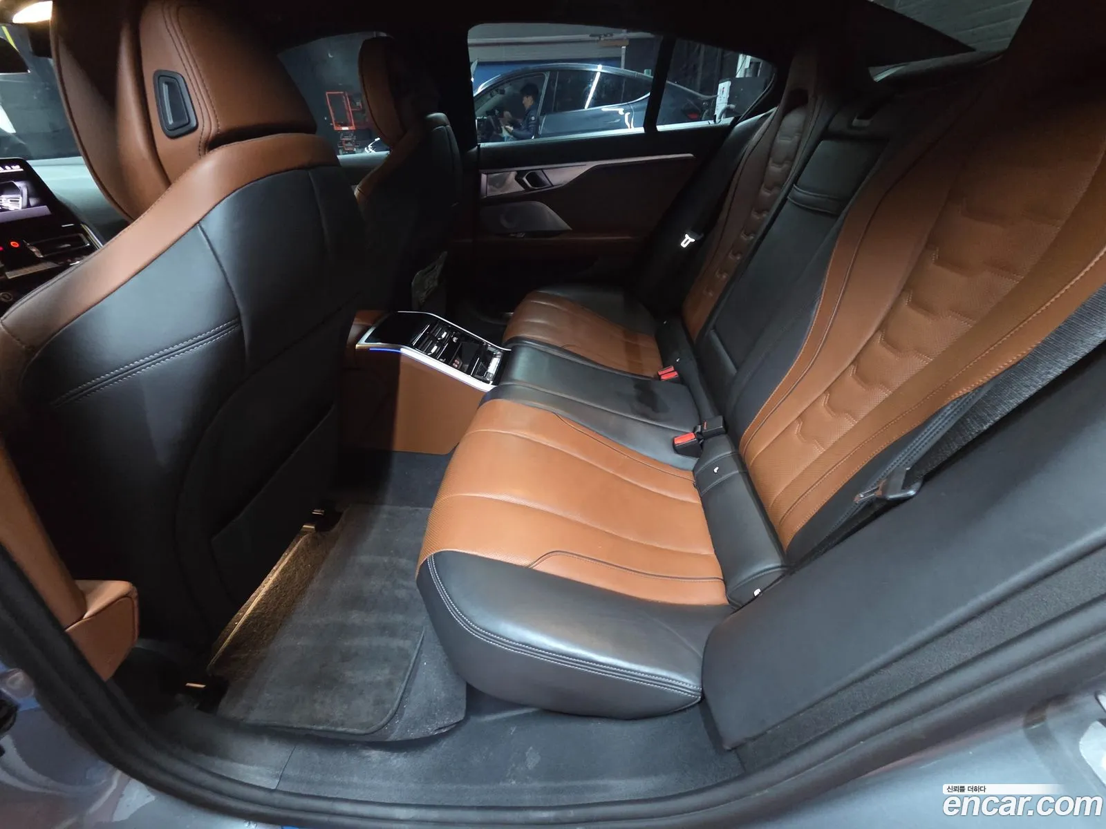 BMW 8 Series 2023 — 9