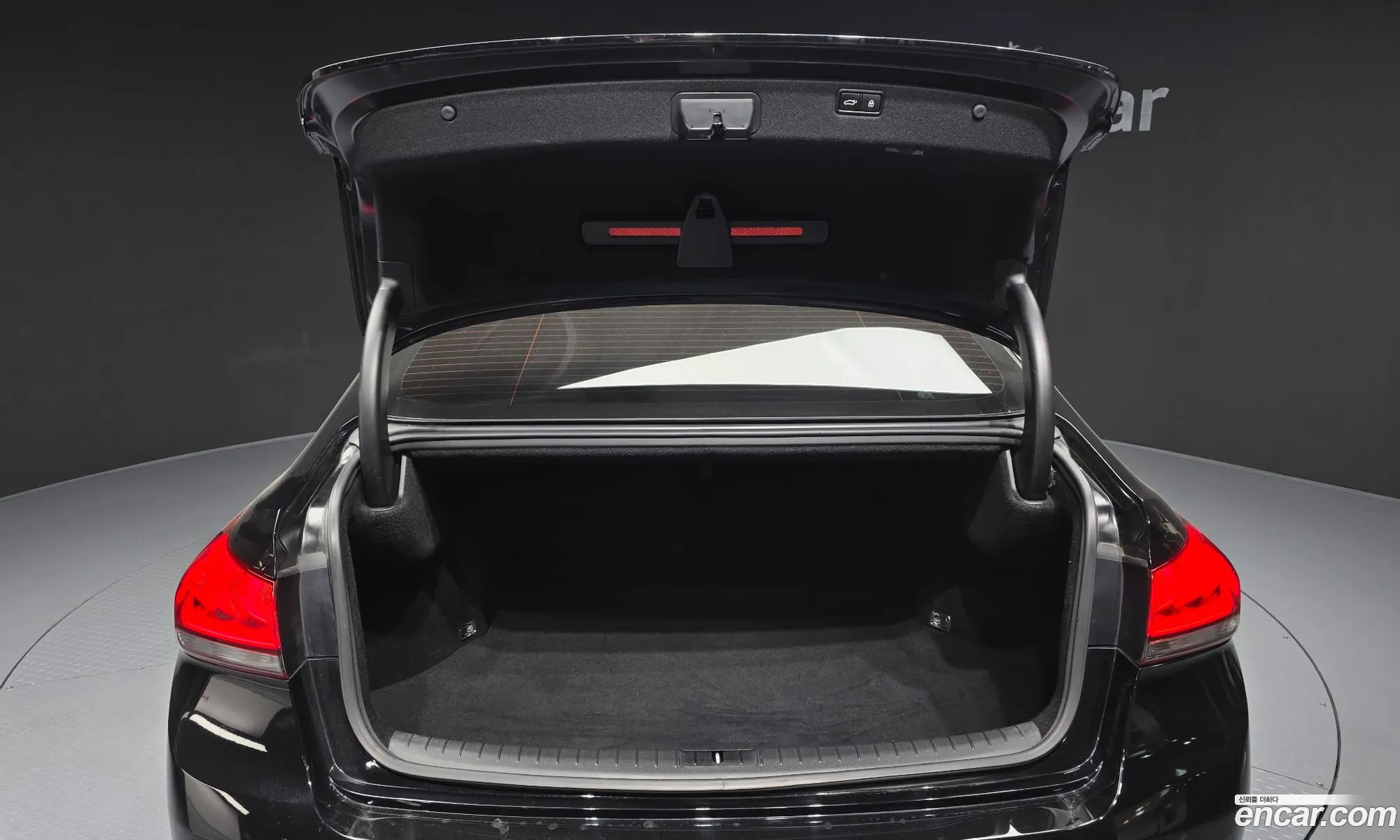 Genesis G80 2016 KMHGM41DBHU206335 — 16