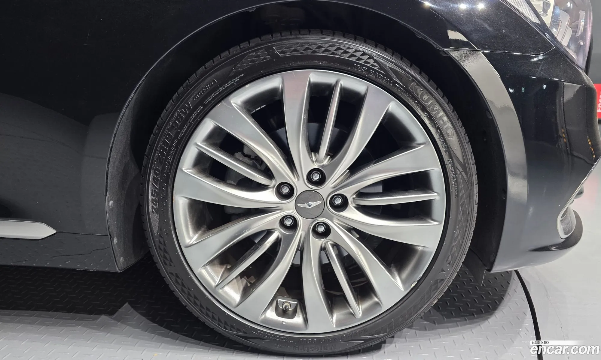 Genesis G80 2016 KMHGM41DBHU206335 — 11