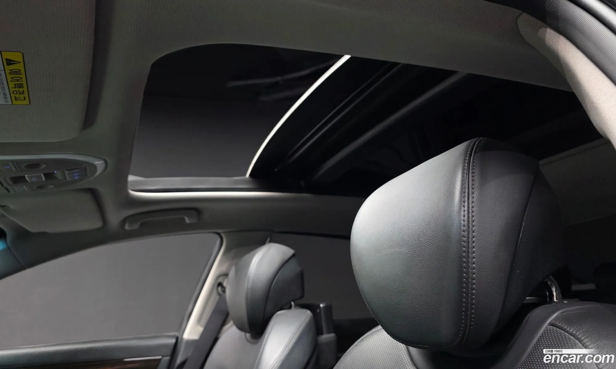 Genesis G80 2016 KMHGM41DBHU206335 — 10