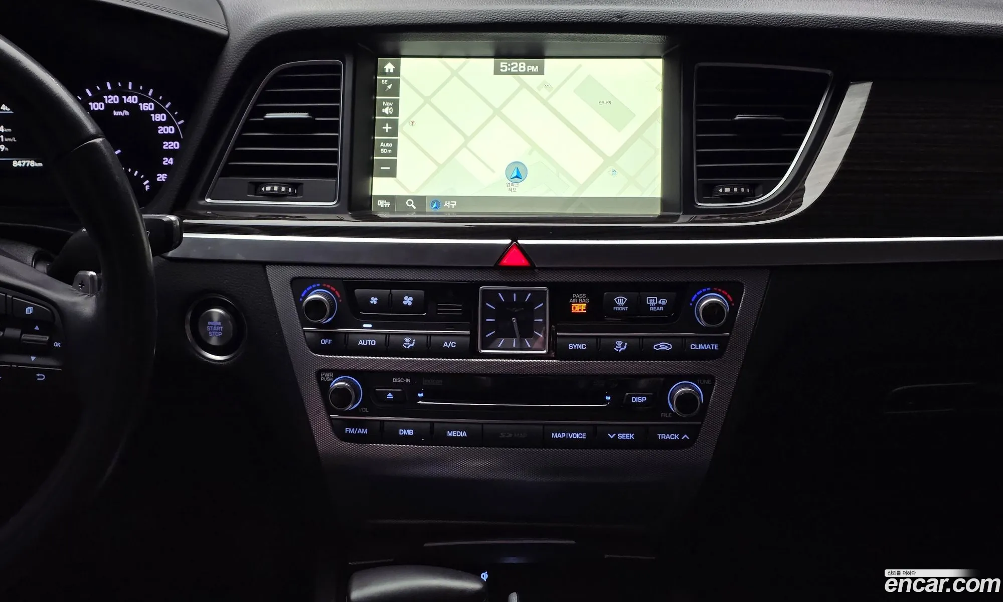 Genesis G80 2016 KMHGM41DBHU206335 — 17