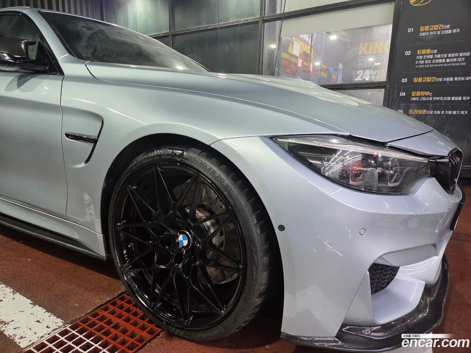 BMW M4 2018 — 17