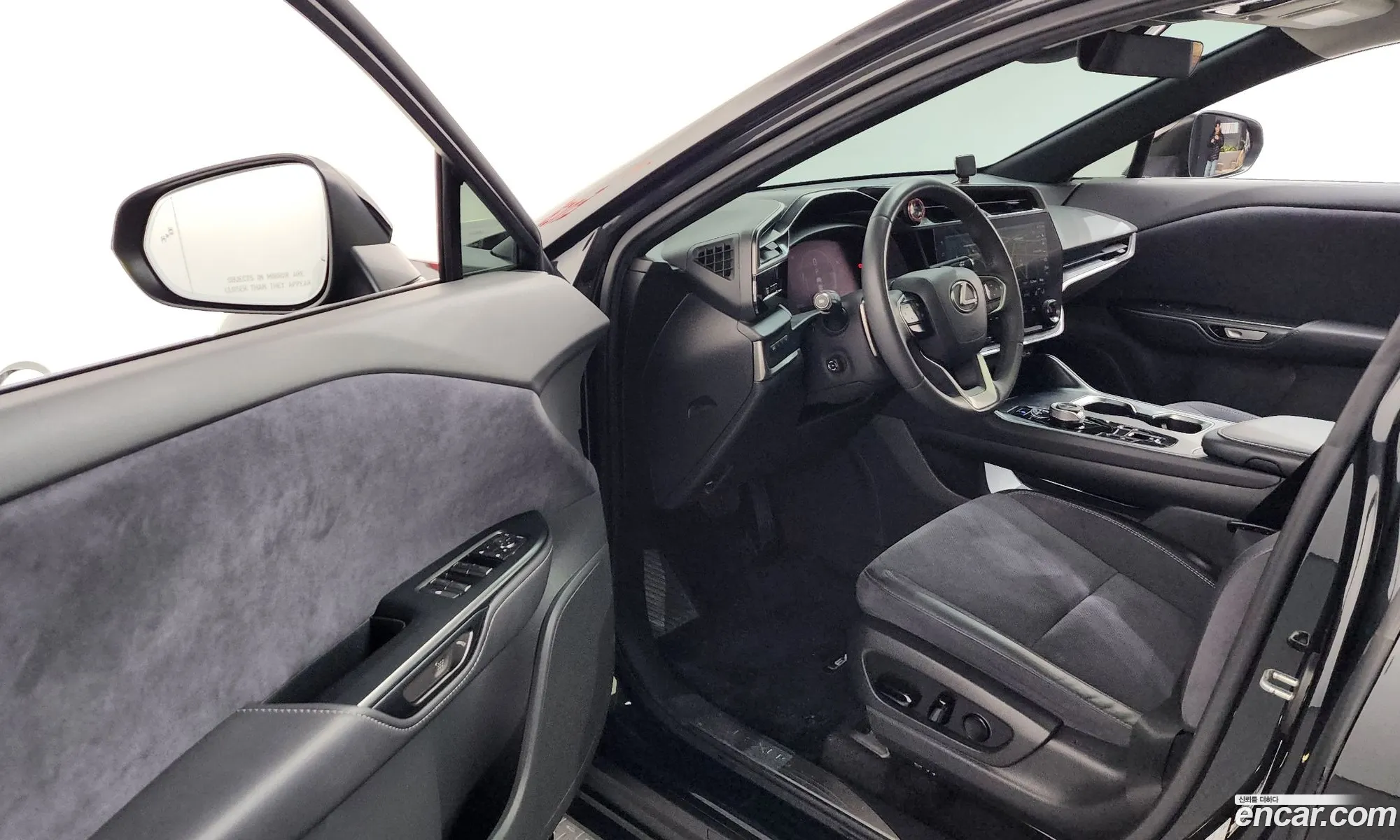 Lexus RZ450e 2023 JTJAABAB166166161 — 12