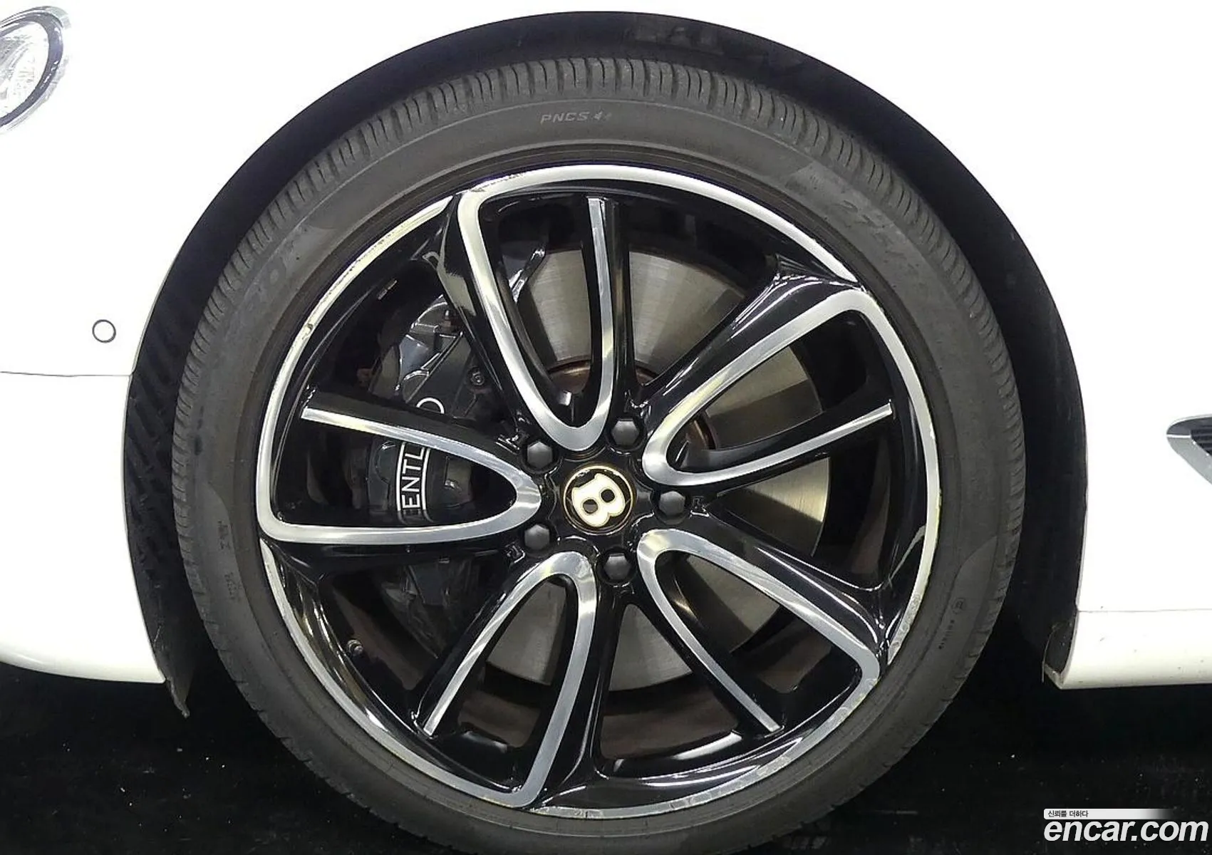 Bentley Continental GT 2020 — 12