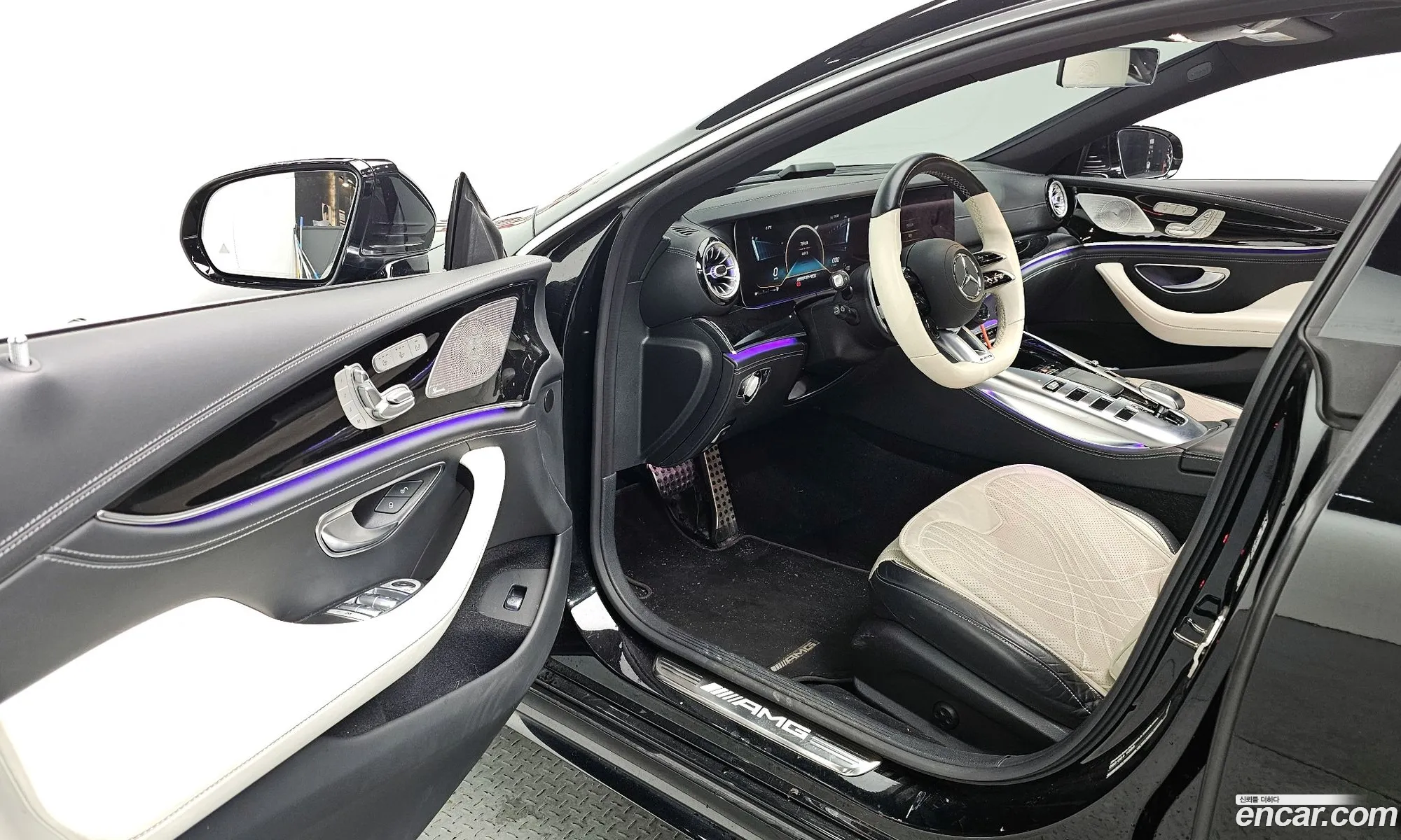 Mercedes-Benz AMG GT 2022 11111111111111111 — 17