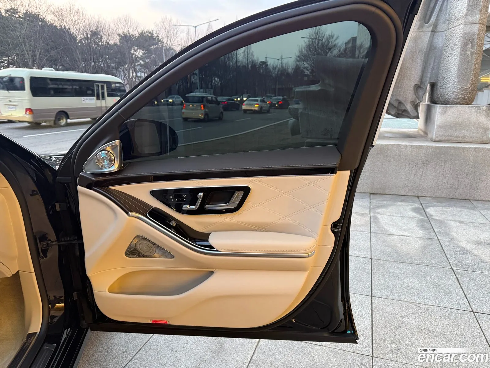 Mercedes-Benz S-Class W223 2025 — 9