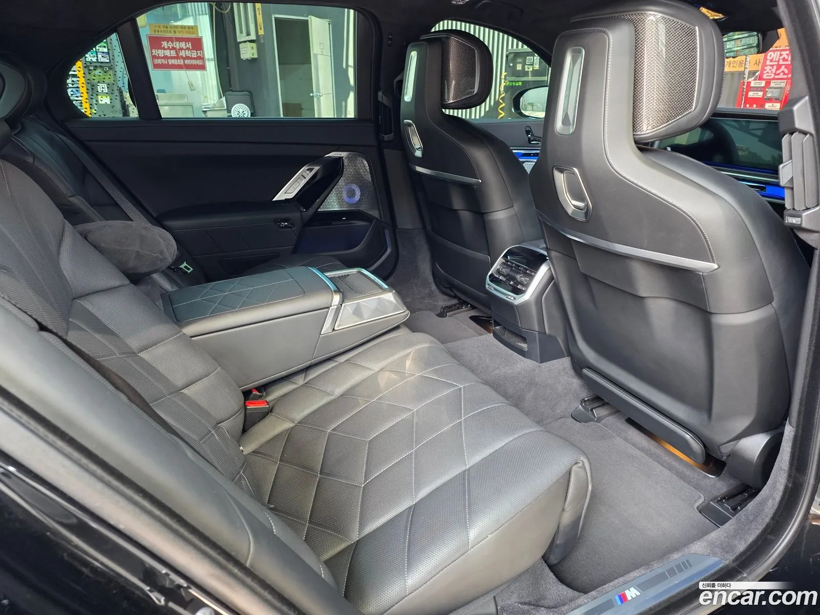 BMW i7 2024 — 8