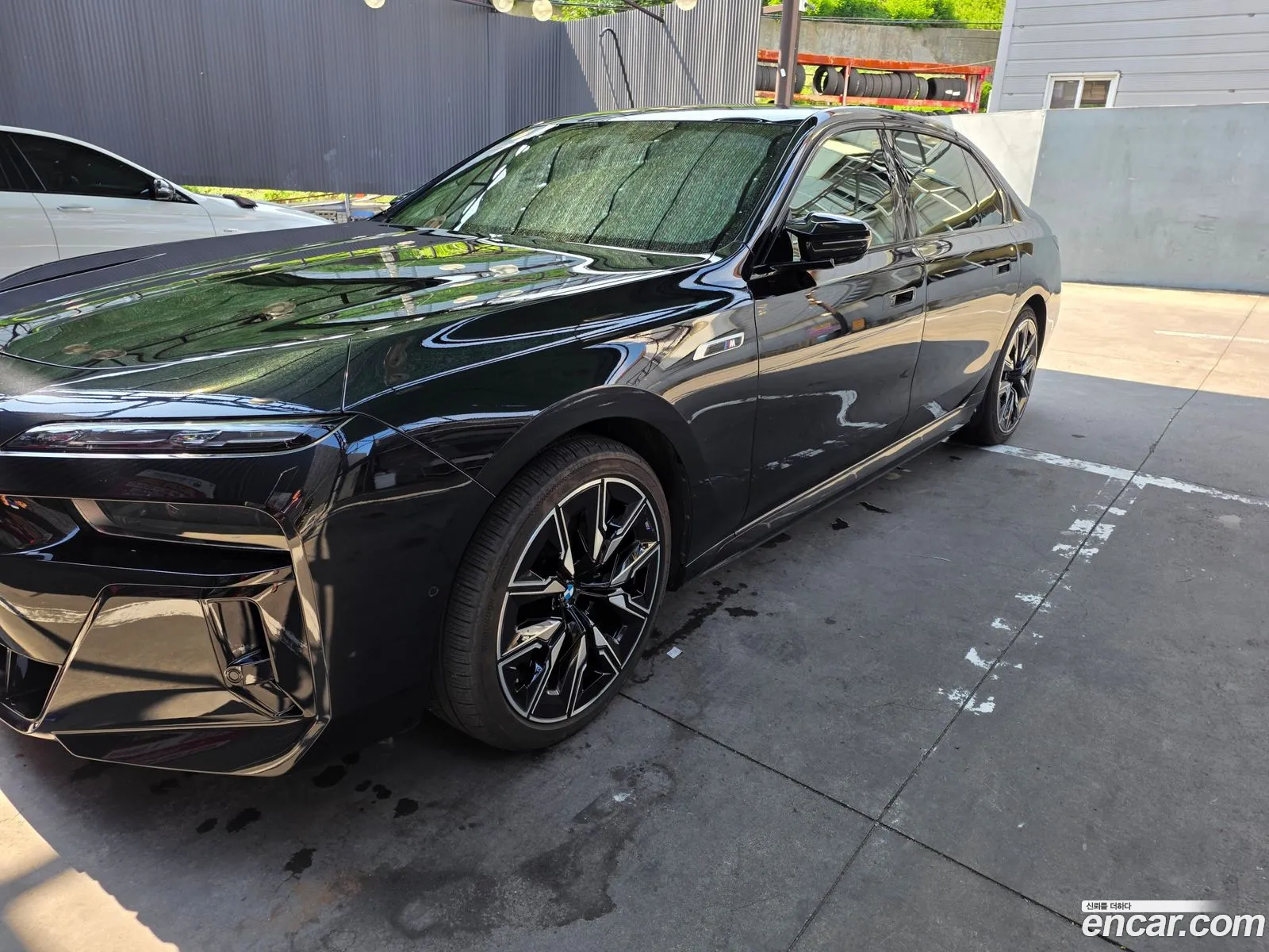 BMW i7 2024 — 13