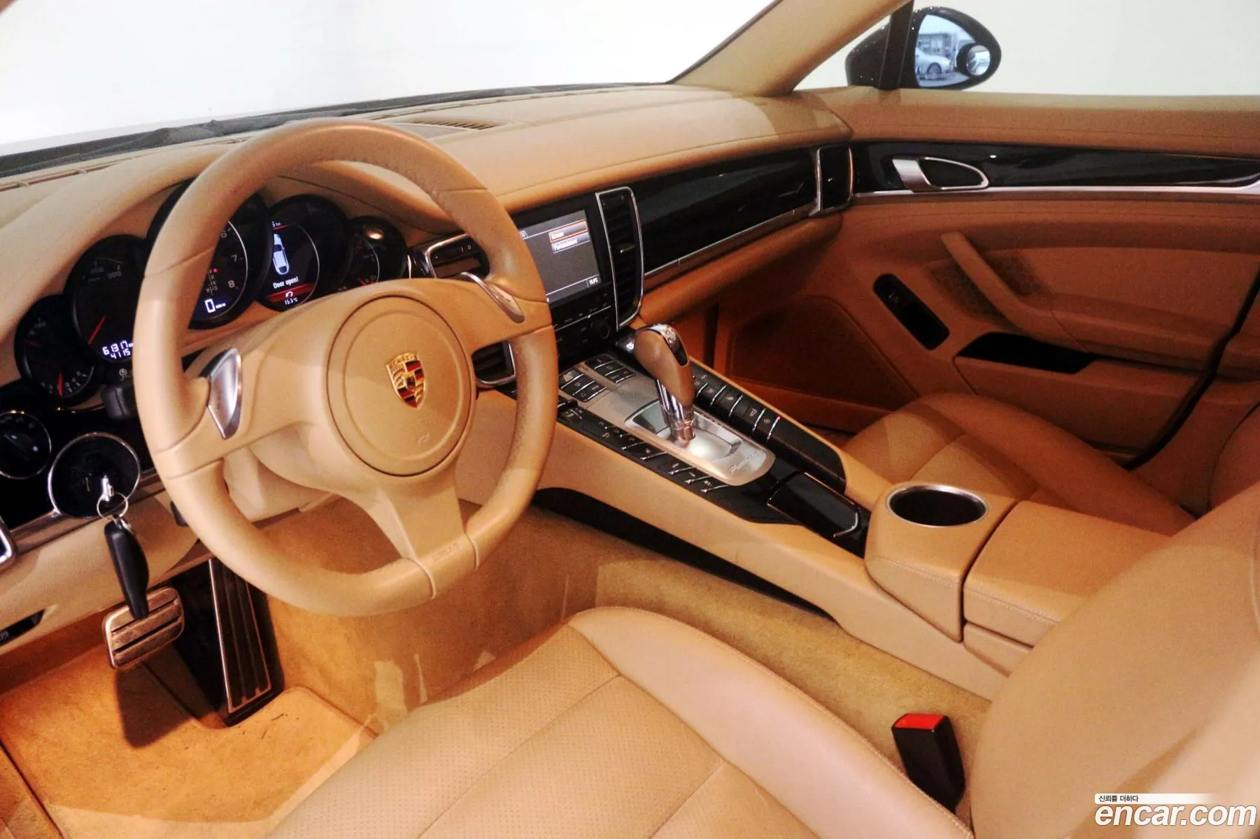 Porsche Panamera 2012 — 10