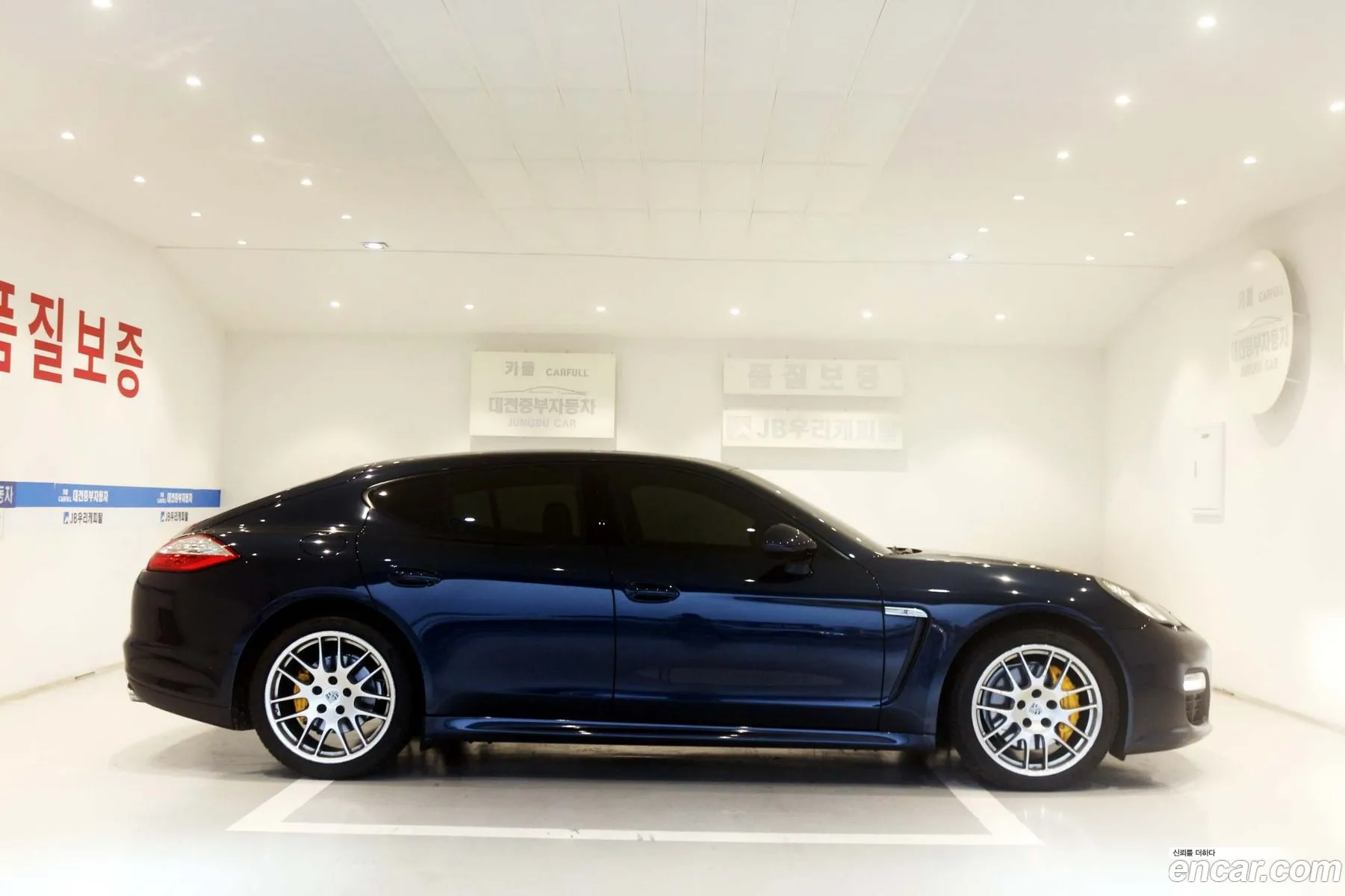 Porsche Panamera 2012 — 16