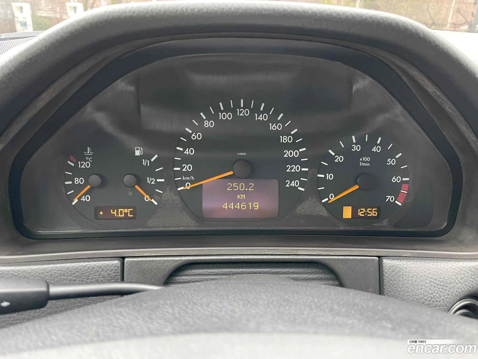 Mercedes-Benz E-Class W210 2000 — 11