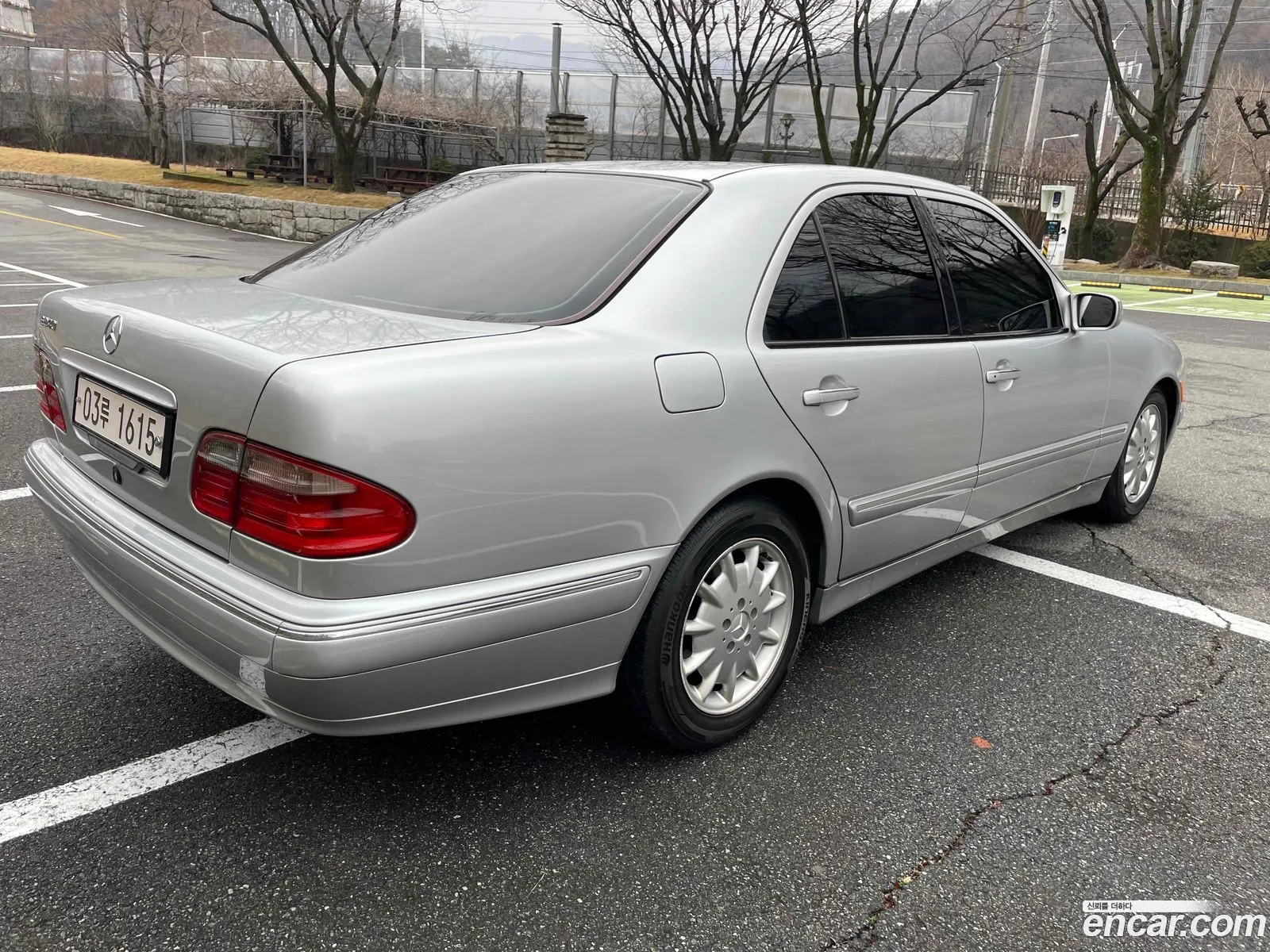 Mercedes-Benz E-Class W210 2000 — 3